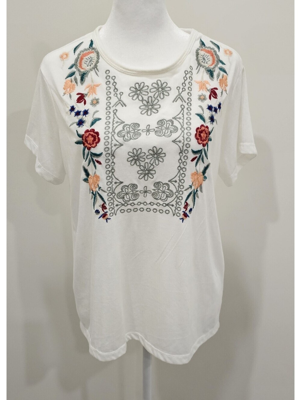 CURATIONS White Floral Embroidered Top Blouse Size M